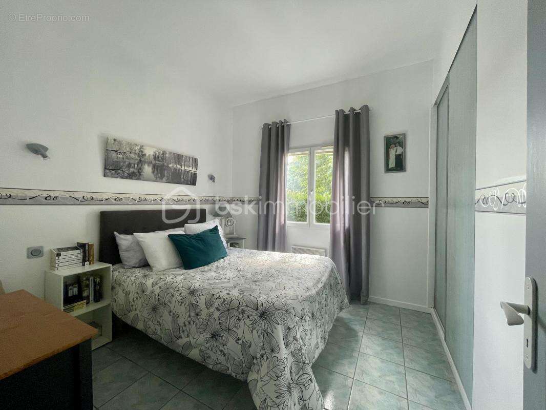 Maison à LE PALAIS-SUR-VIENNE