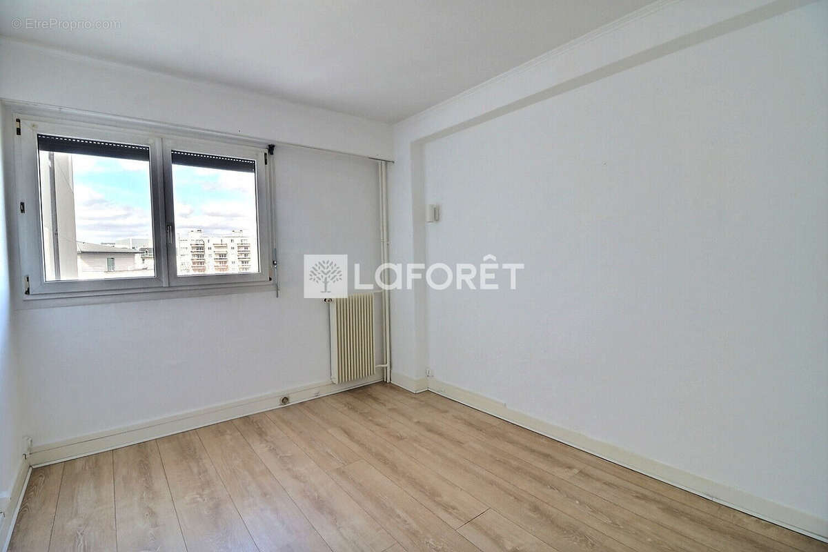 Appartement à RUEIL-MALMAISON