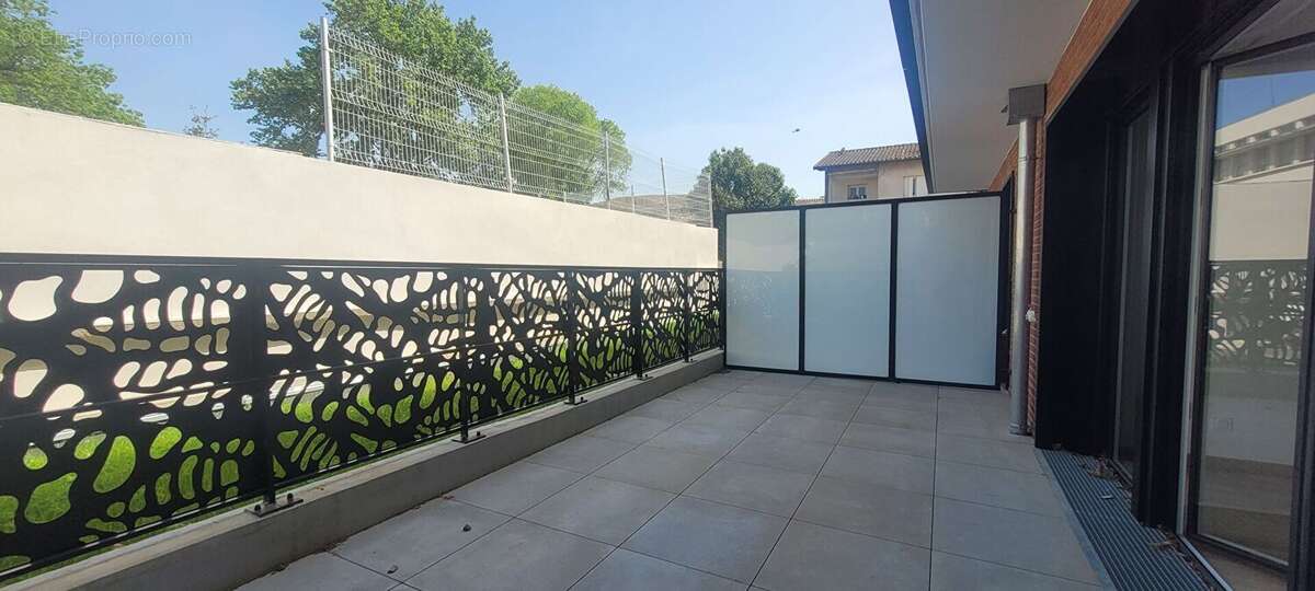 Appartement T4 + Terrasse - Quartier Saint Cyprien - photo 4