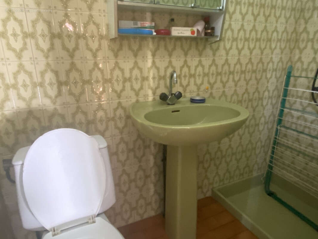 Maison à SAINT-CYR-LES-CHAMPAGNES