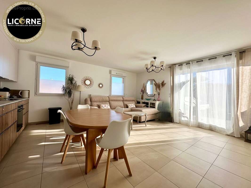 Appartement à LE PUY-SAINTE-REPARADE