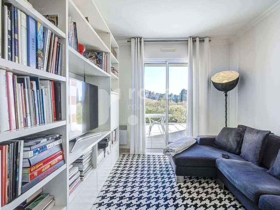 Appartement à MOUGINS