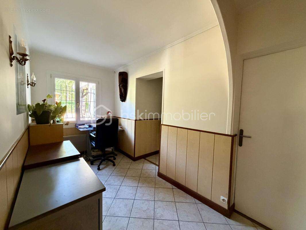 Maison plain-pied, 4 chambres, espac bureau, 2 salle de bain - photo 15