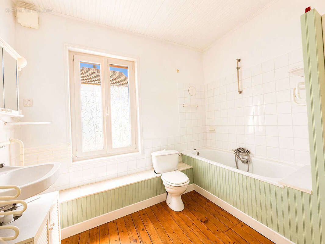 Maison en coeur de ville - photo 9