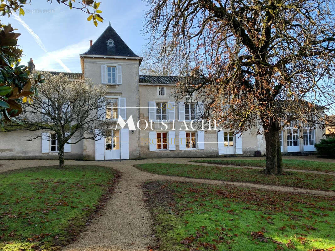 Maison à MELLE