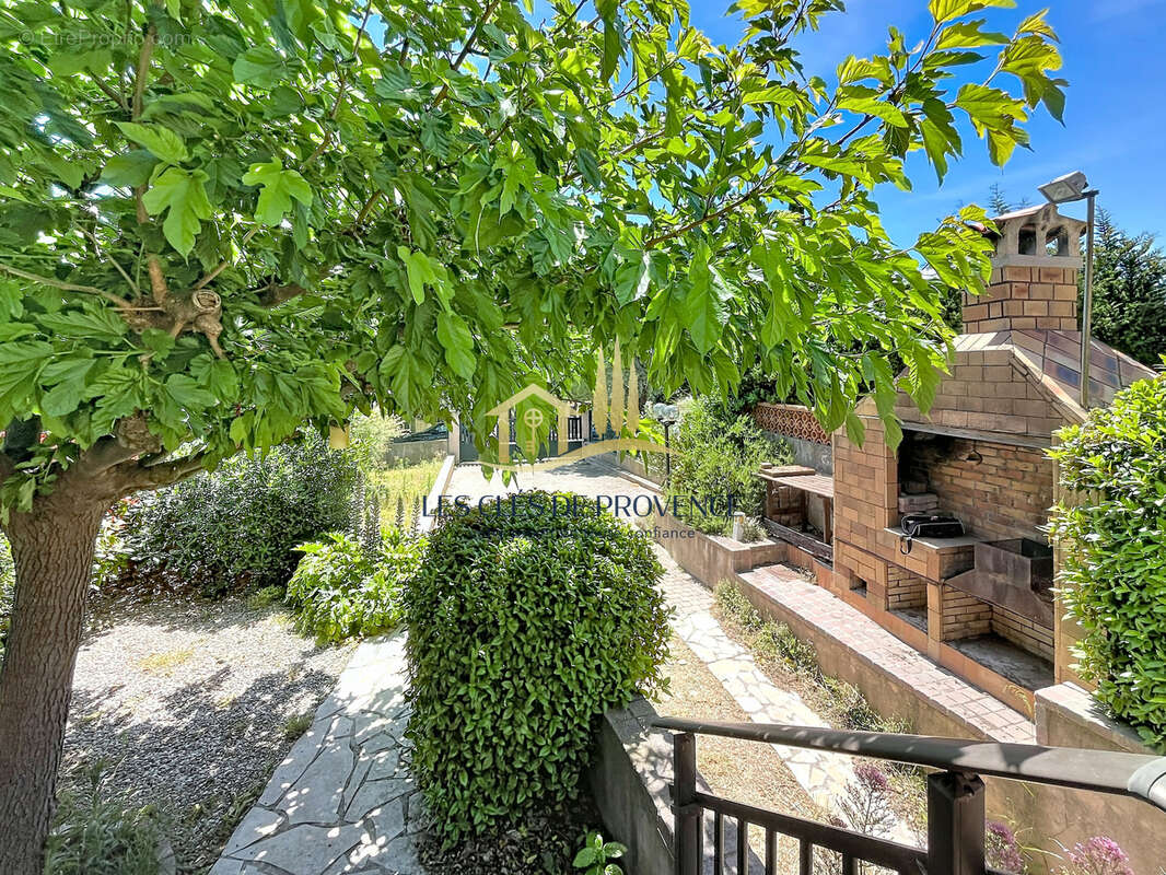 Maison à SAUSSET-LES-PINS