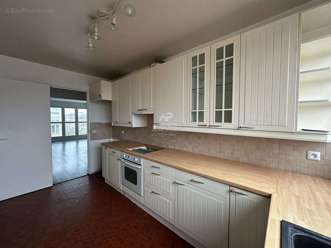 Appartement à CHAVILLE
