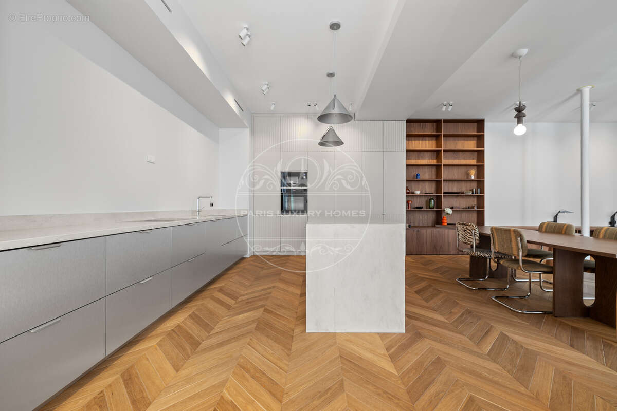 Superbe appartement atypique à Paris 1er ! - photo 9