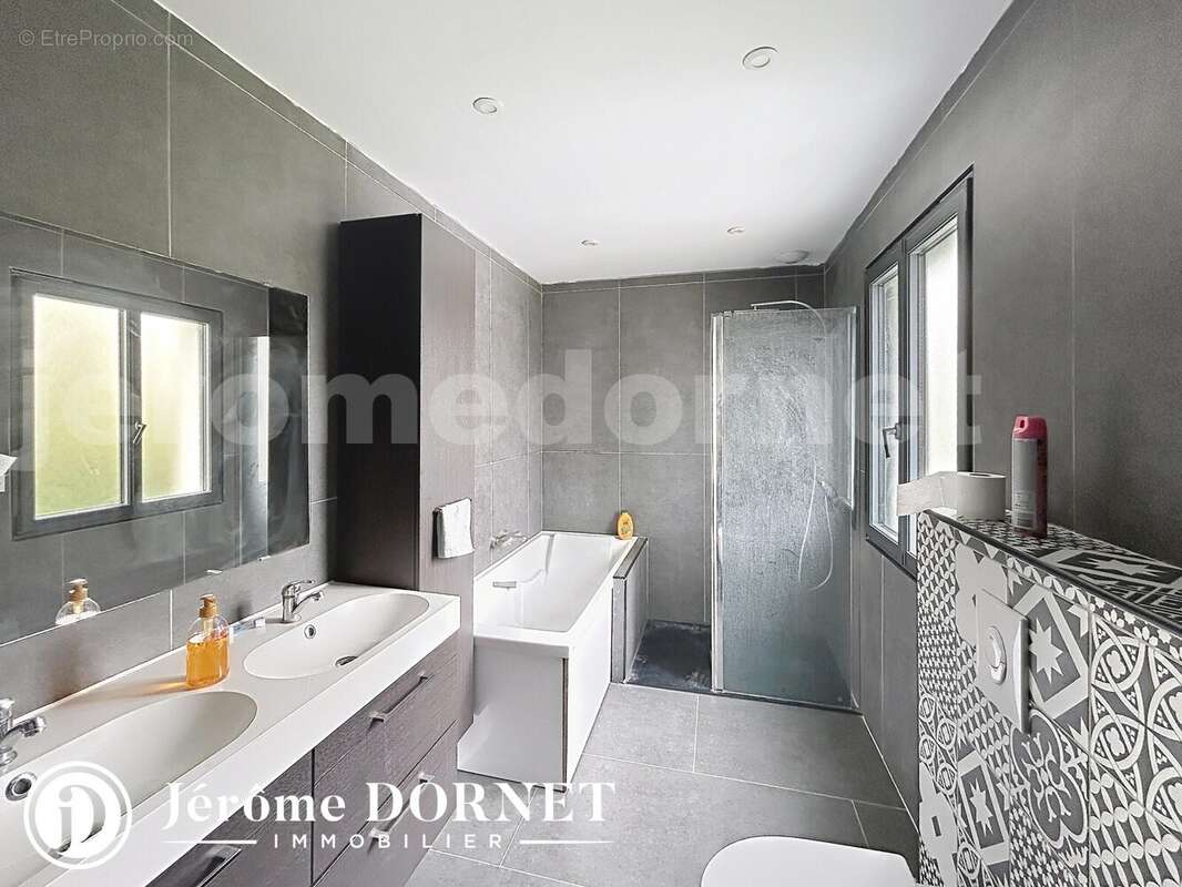 gran_00014 - Maison à GRANDVILLIERS