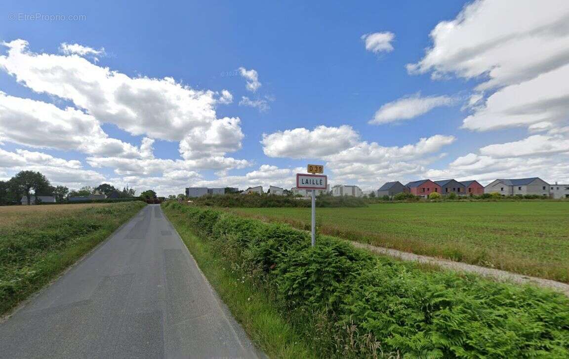 Terrain à LAILLE