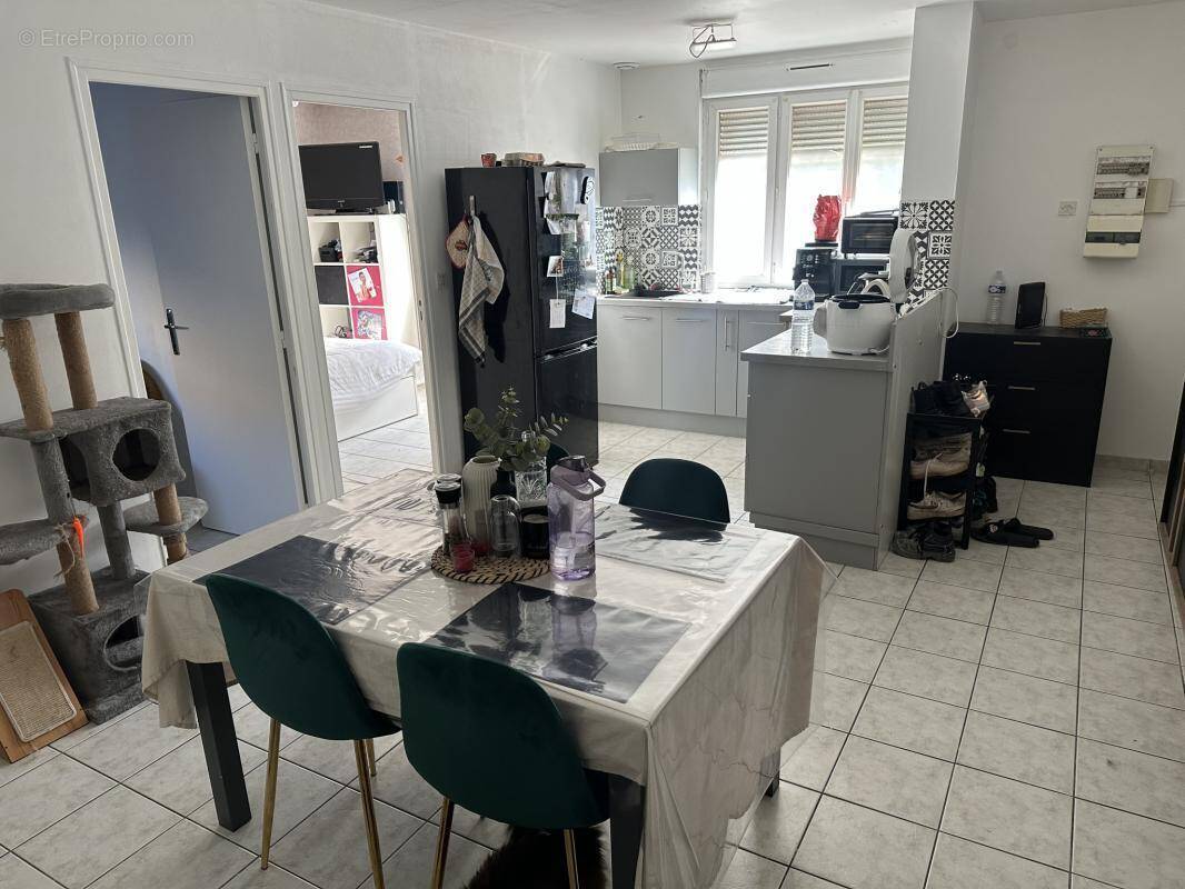 Appartement à COUR-CHEVERNY