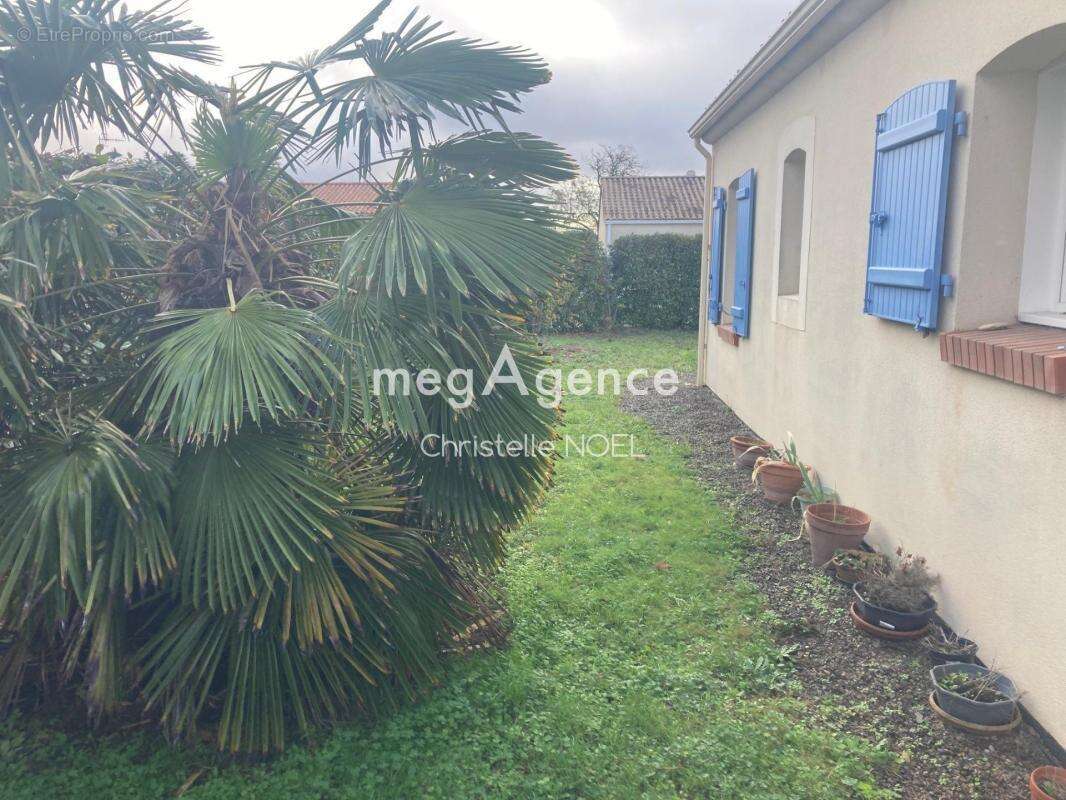 Maison à ANGLES