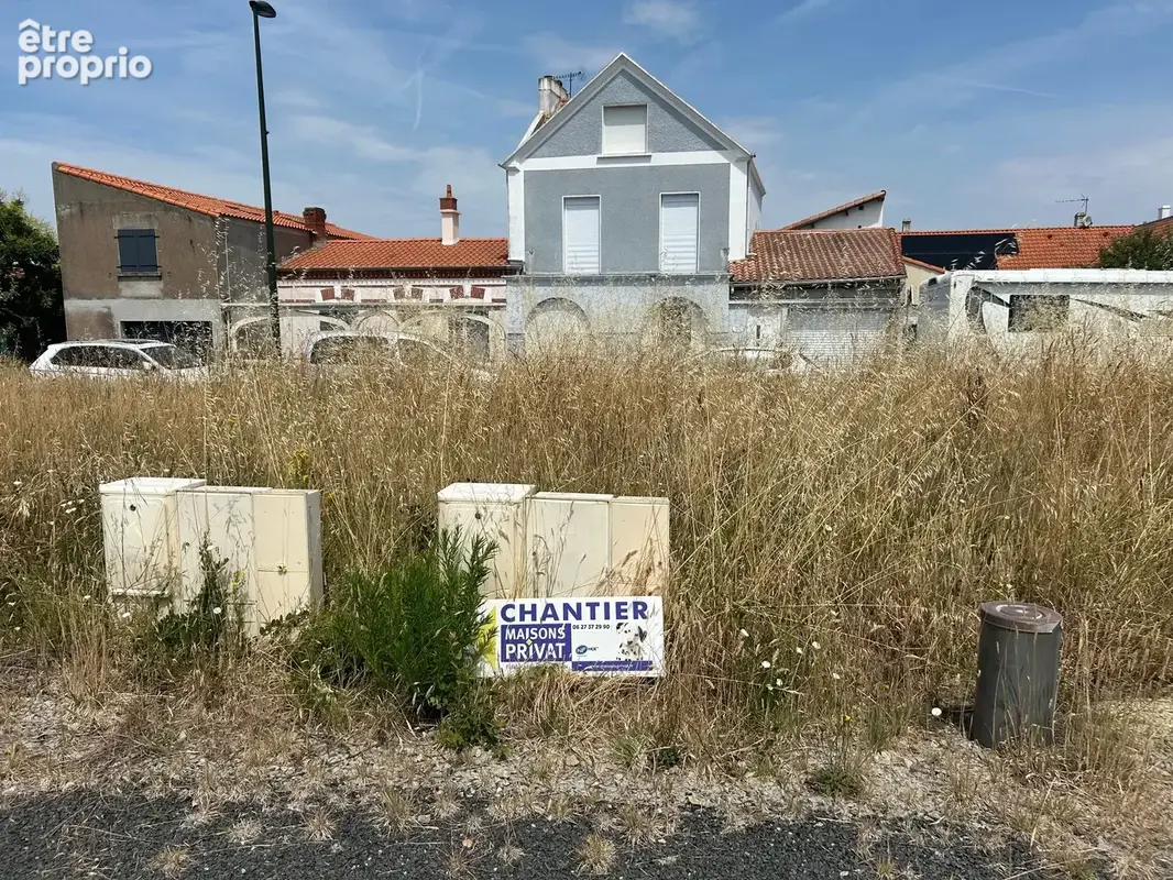 Terrain à LA CHAPELLE-HEULIN