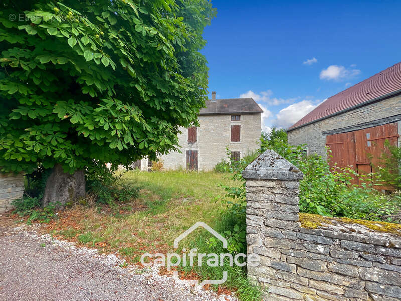 Ensemble immobilier à rénover - photo 16