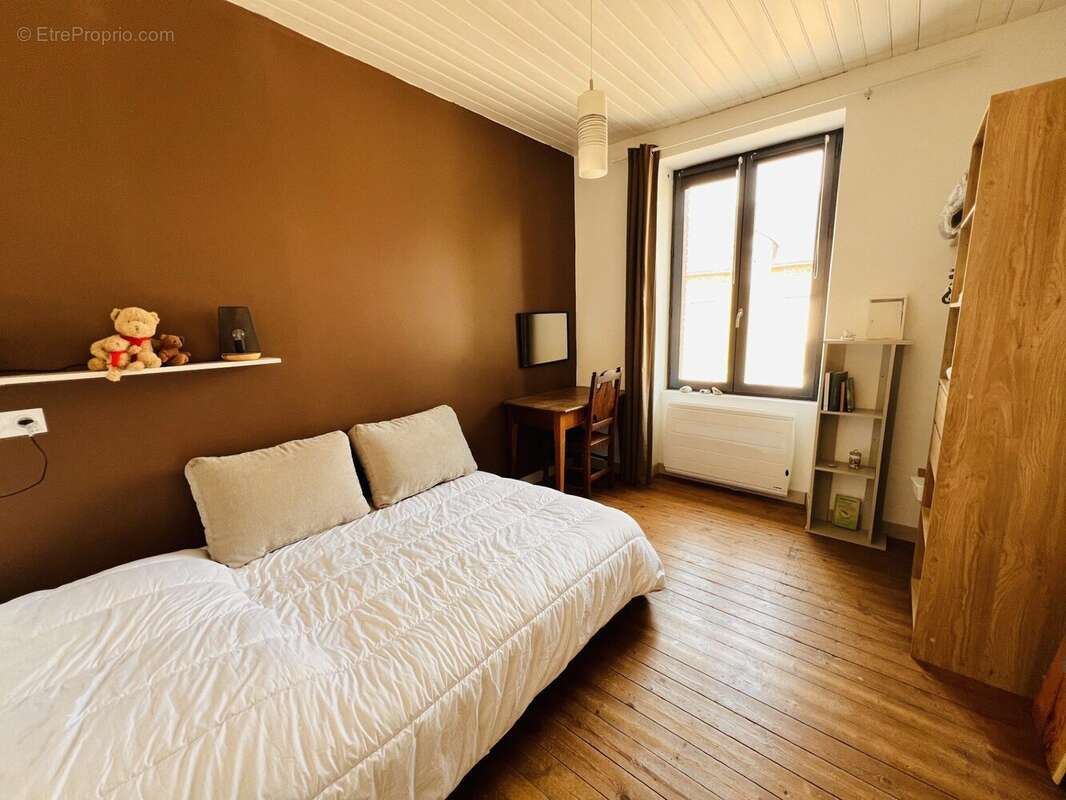 Maison 90 m² à Saint-Coulomb  - photo 7