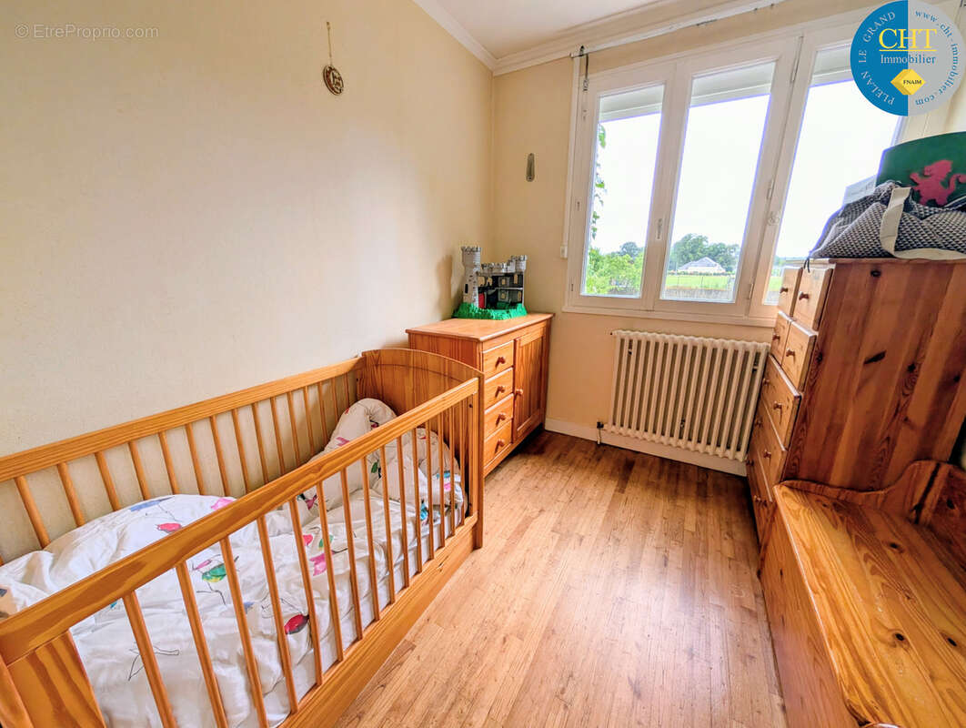 Grande maison familiale en centre-ville   guer bellevue (56380) avec cht immobilier - photo 11