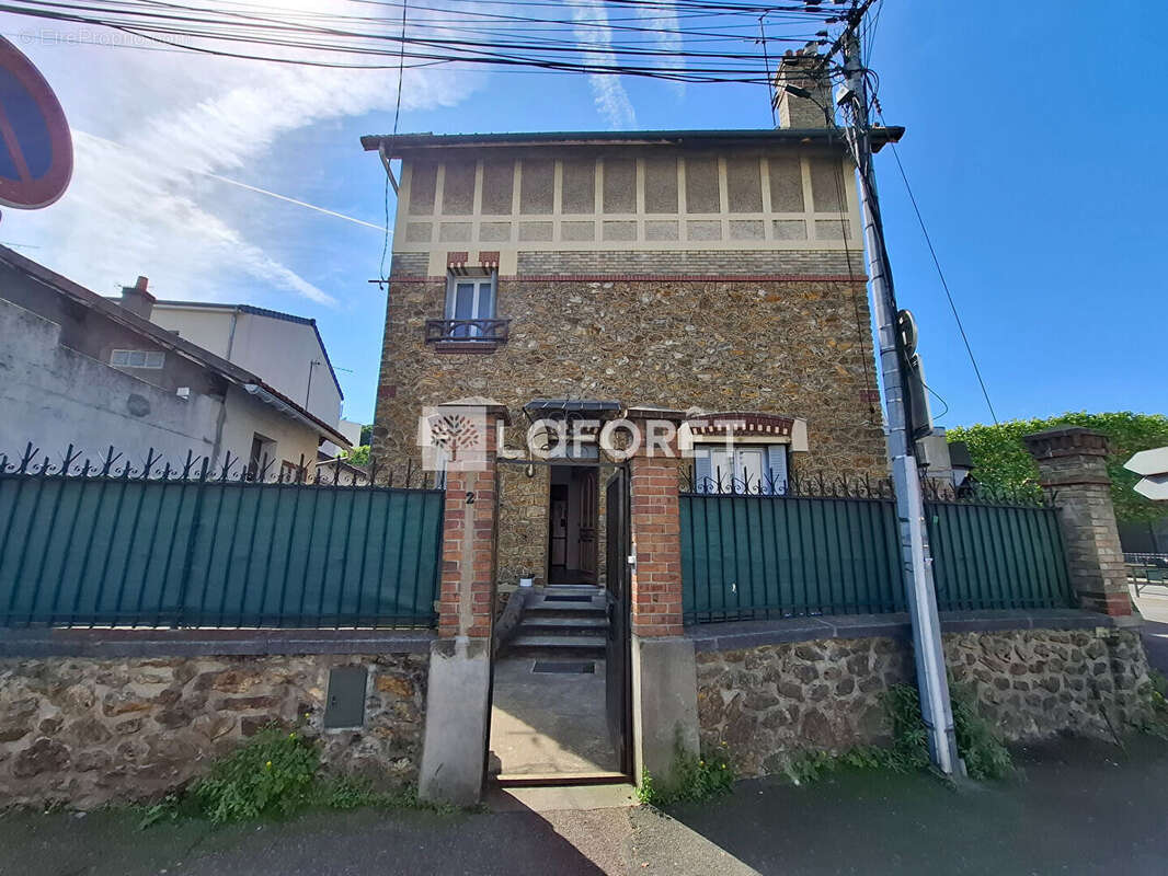 Maison à LE RAINCY