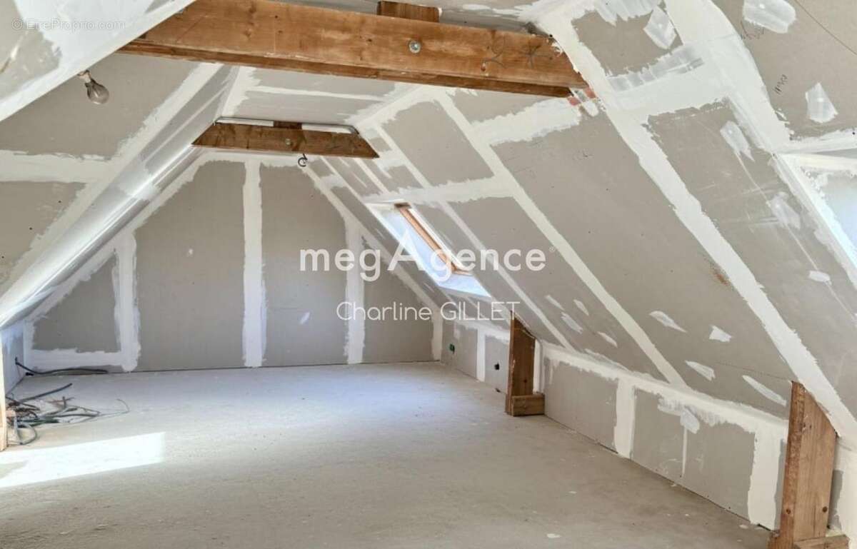 Maison à LOCMINE