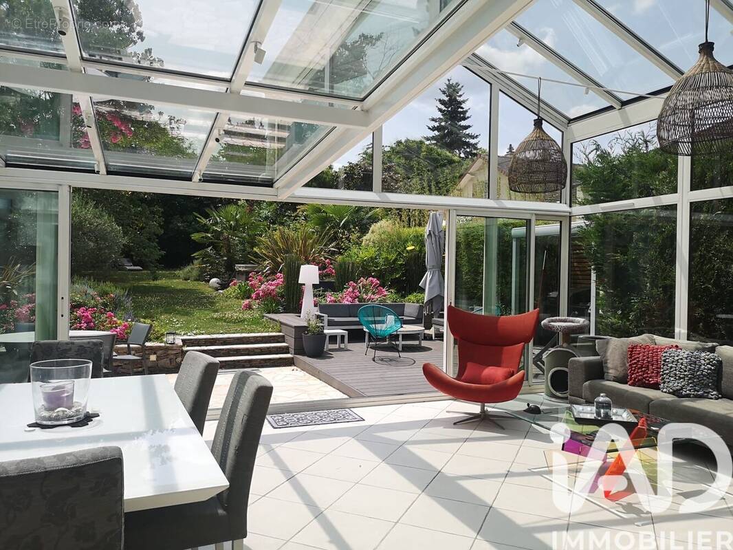 Photo 1 - Maison à RUEIL-MALMAISON