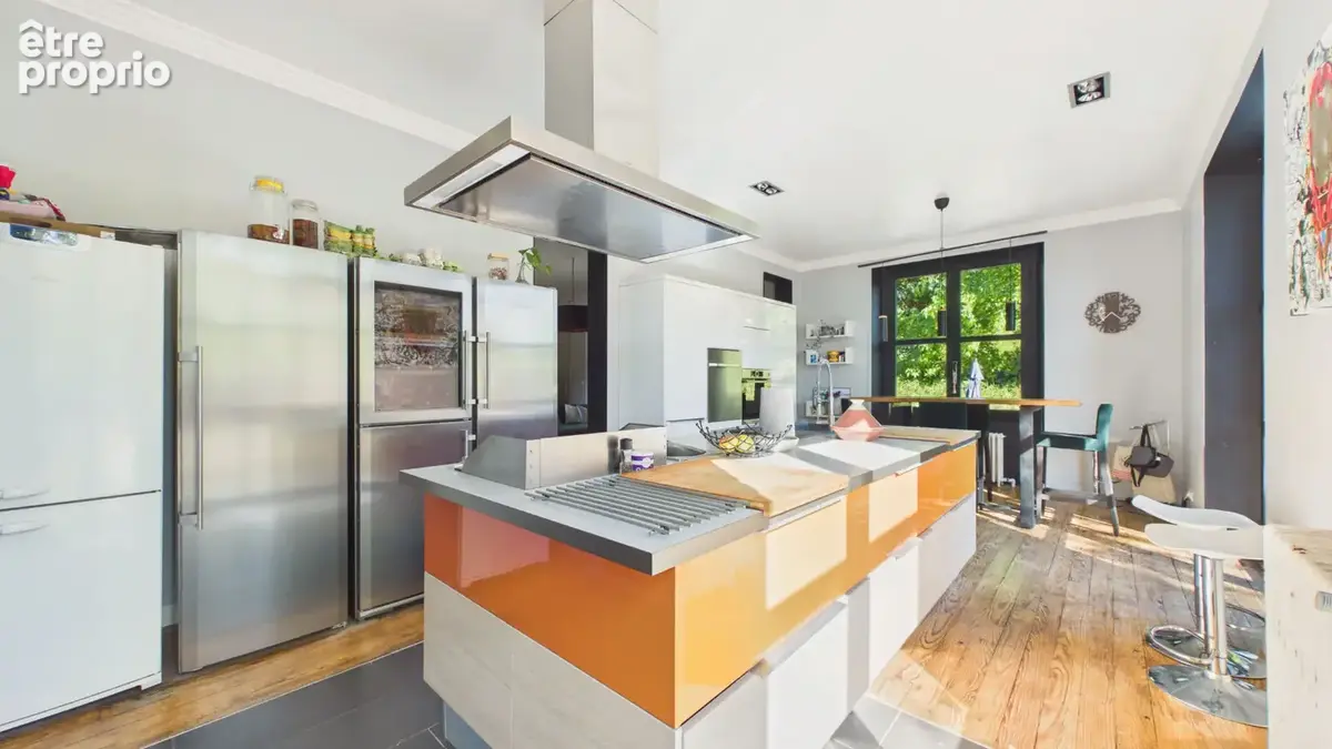 Maison de caractère de 355m² avec piscine  et studio indépendant - photo 9