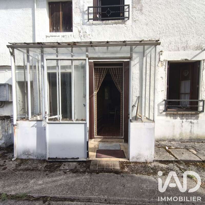 Maison 149 m² à Brosses  - photo 2