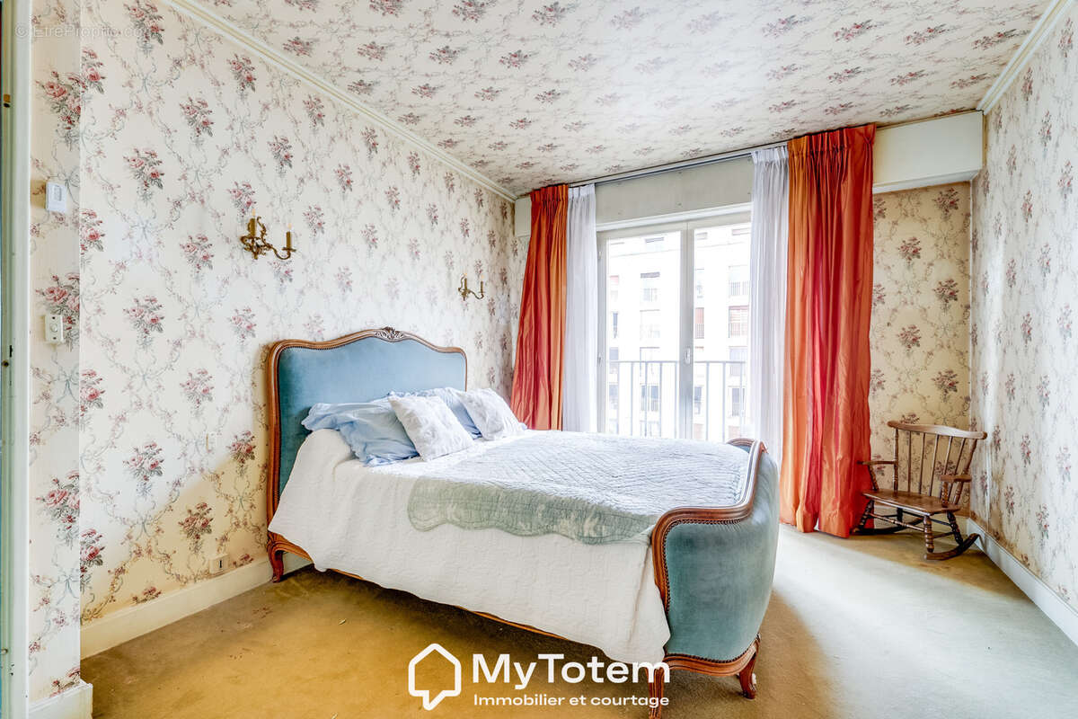 Appartement à VERSAILLES