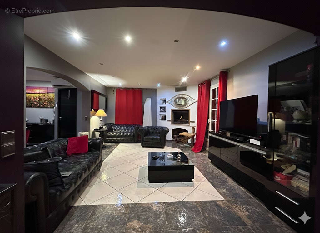 Appartement à CENTURI