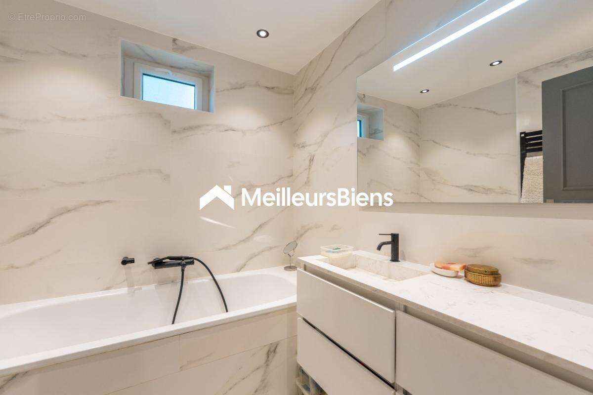 Appartement à SAINT-CLOUD