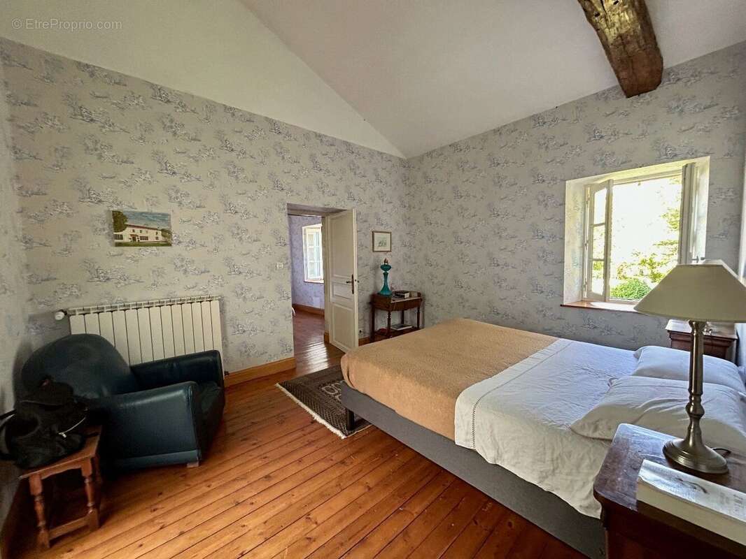 Maison à PERIGNE