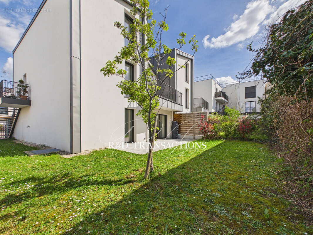 Appartement à NANTERRE