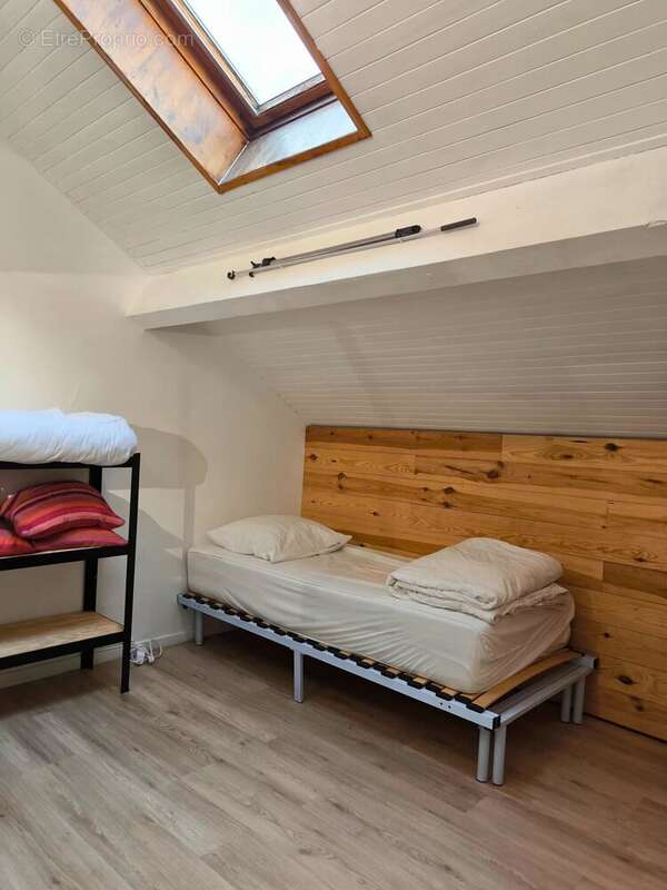 Studio duplex rénové de 28.47m² proche des pistes - photo 8