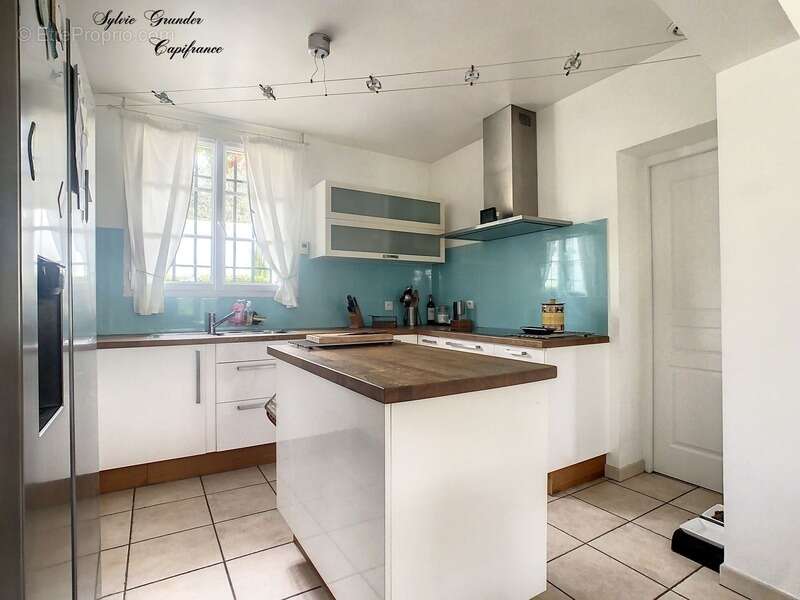 Maison à VILLELAURE