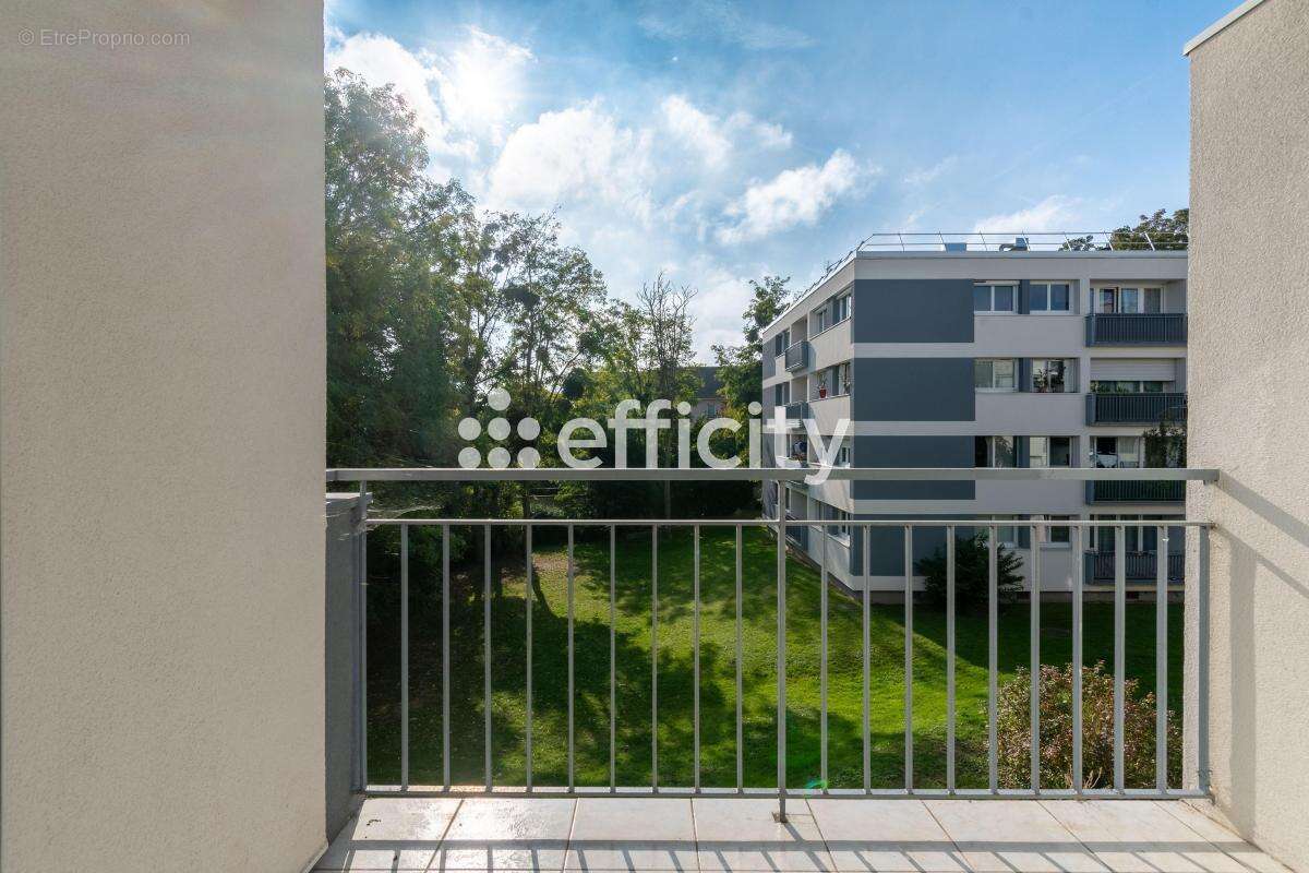 Appartement à VILLENEUVE-LE-ROI