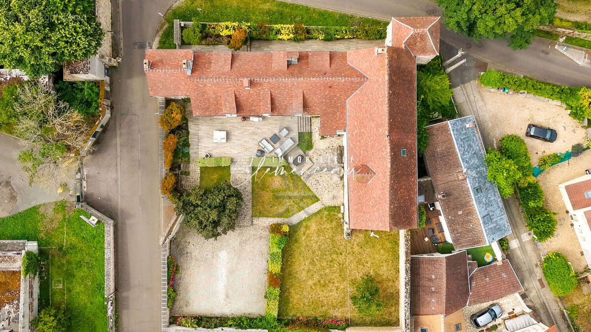 Maison à ECQUEVILLY