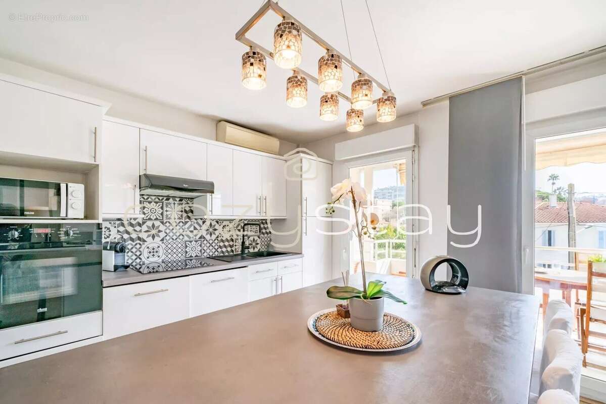 Appartement à CANNES