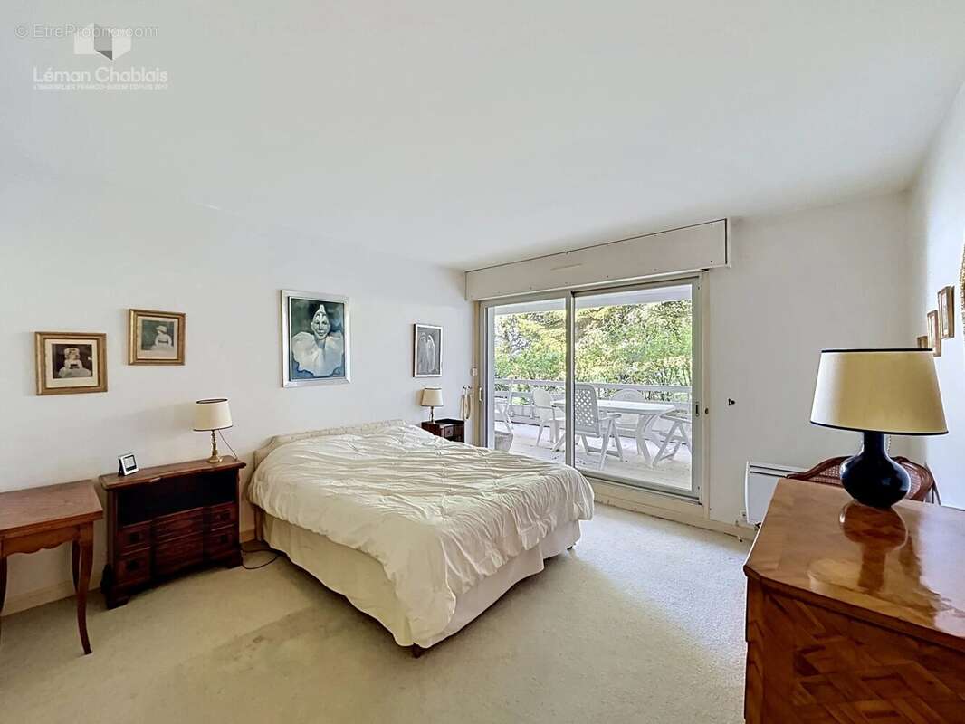 Appartement à EVIAN-LES-BAINS