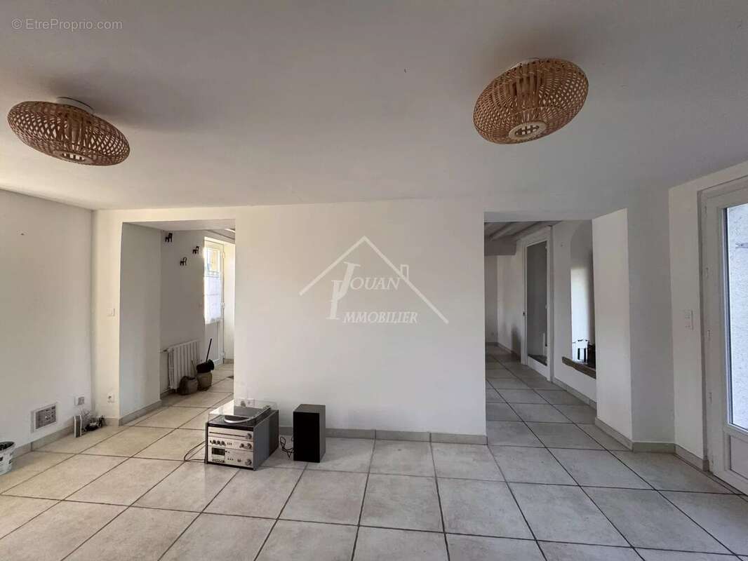 Maison à GANNAY-SUR-LOIRE