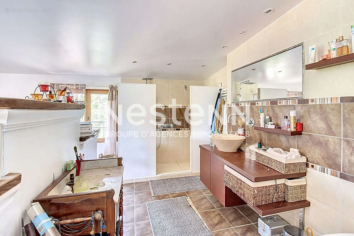 Maison à DRAGUIGNAN