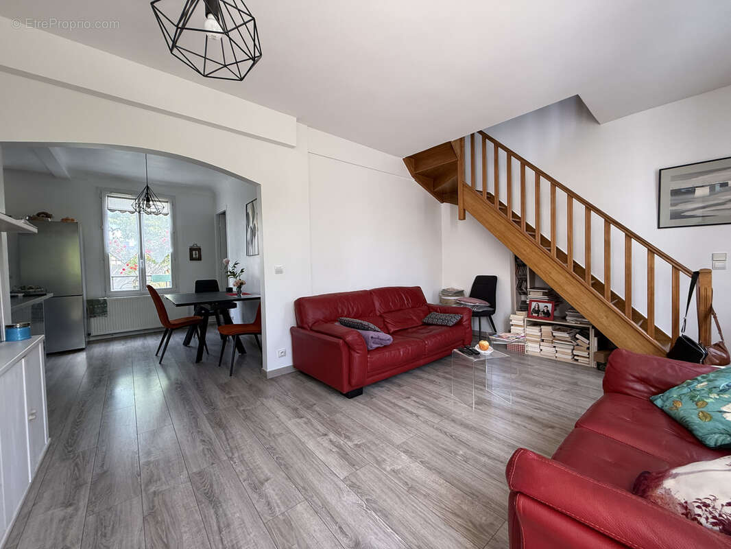 Maison à LE BLANC-MESNIL