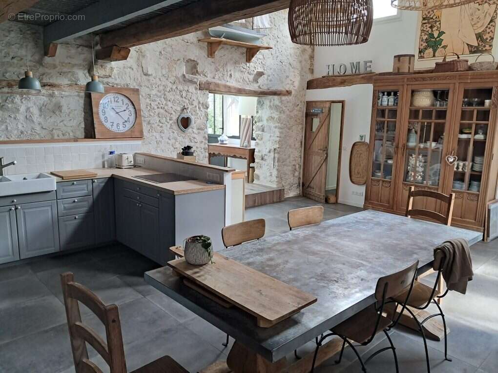 Maison à BOUIN