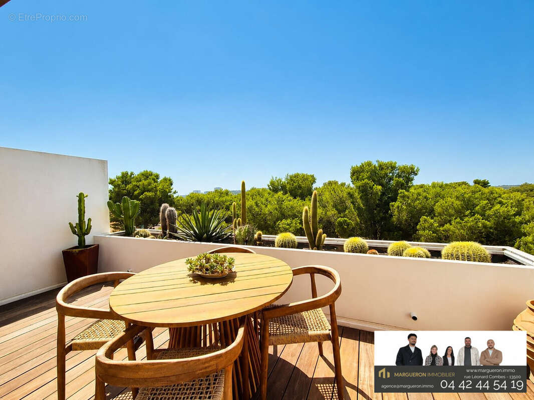 Appartement 69 m² à Martigues  - photo 2
