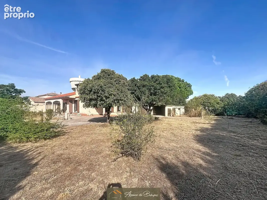 - villa 4 faces 182 m2 hbts -appart t2 33 m2   - jardin - - photo 8