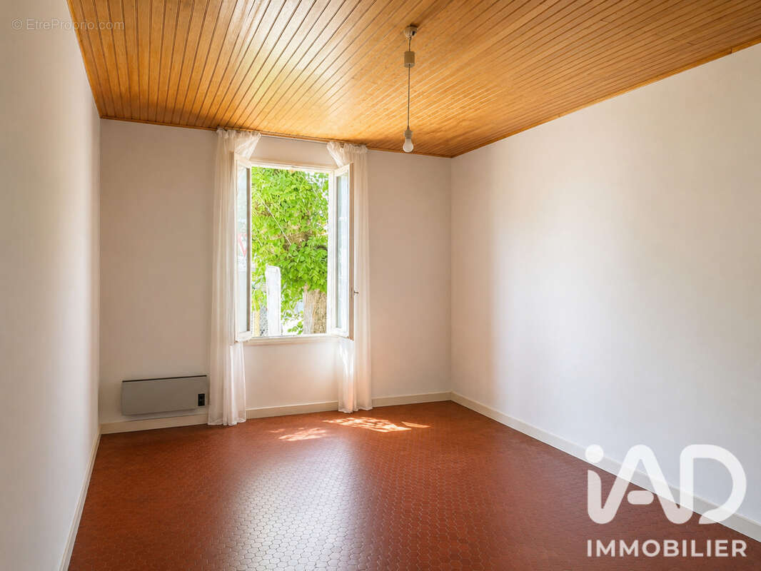 Maison 93 m² à Ares  - photo 4