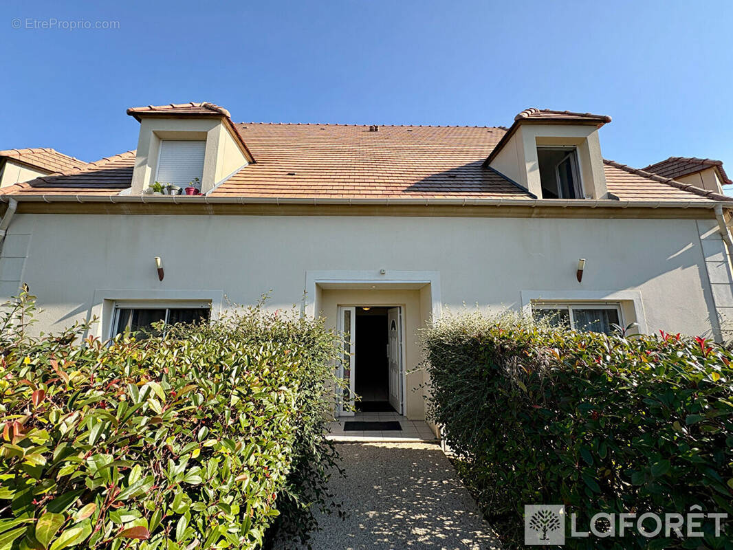 Appartement à SAMOREAU