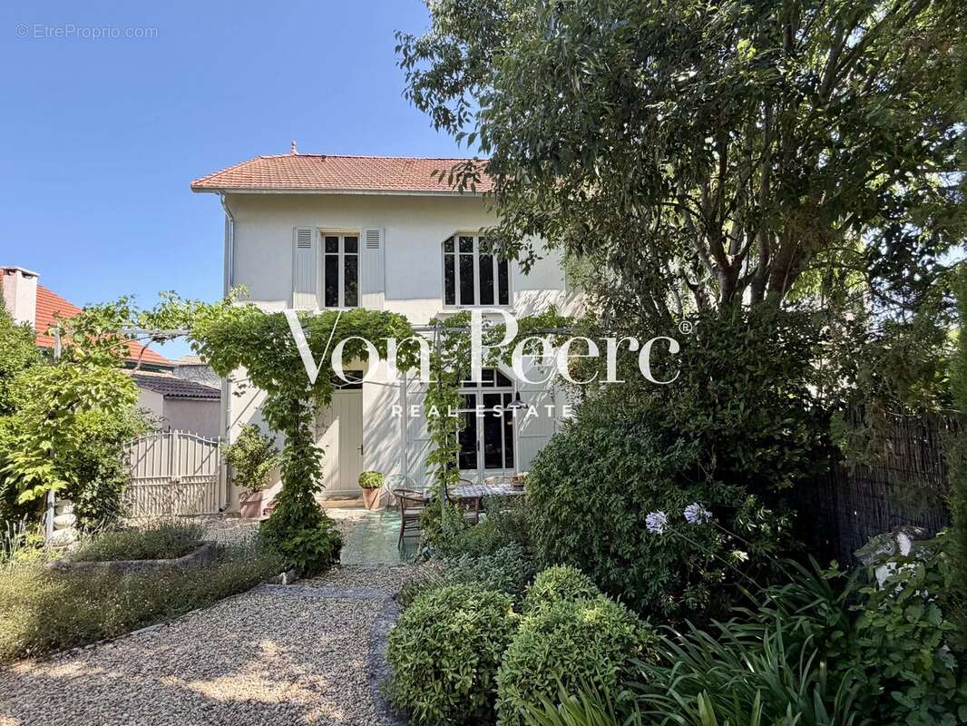 Maison à SAINT-REMY-DE-PROVENCE