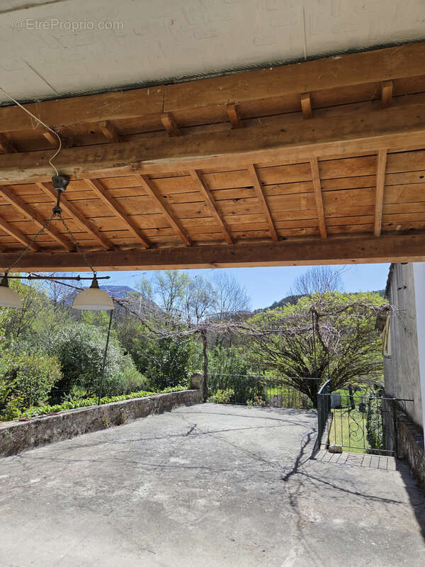 Maison à LA MOTTE-CHALANCON