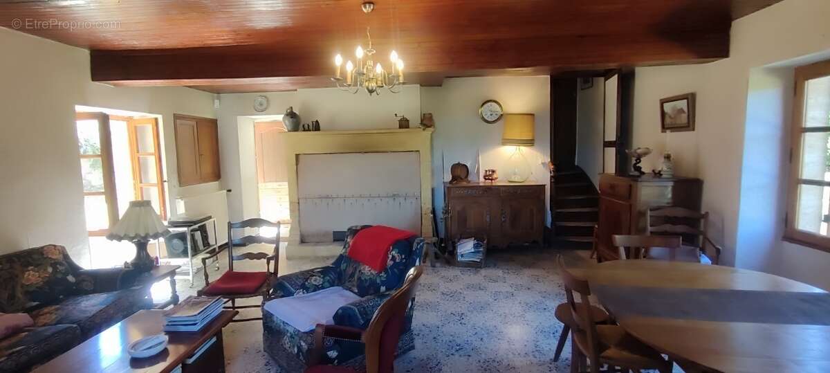 Maison à LALINDE