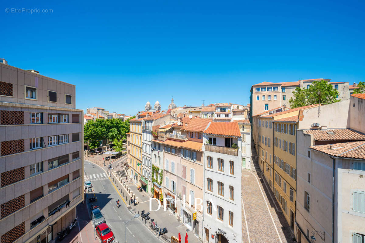 Appartement à MARSEILLE-2E
