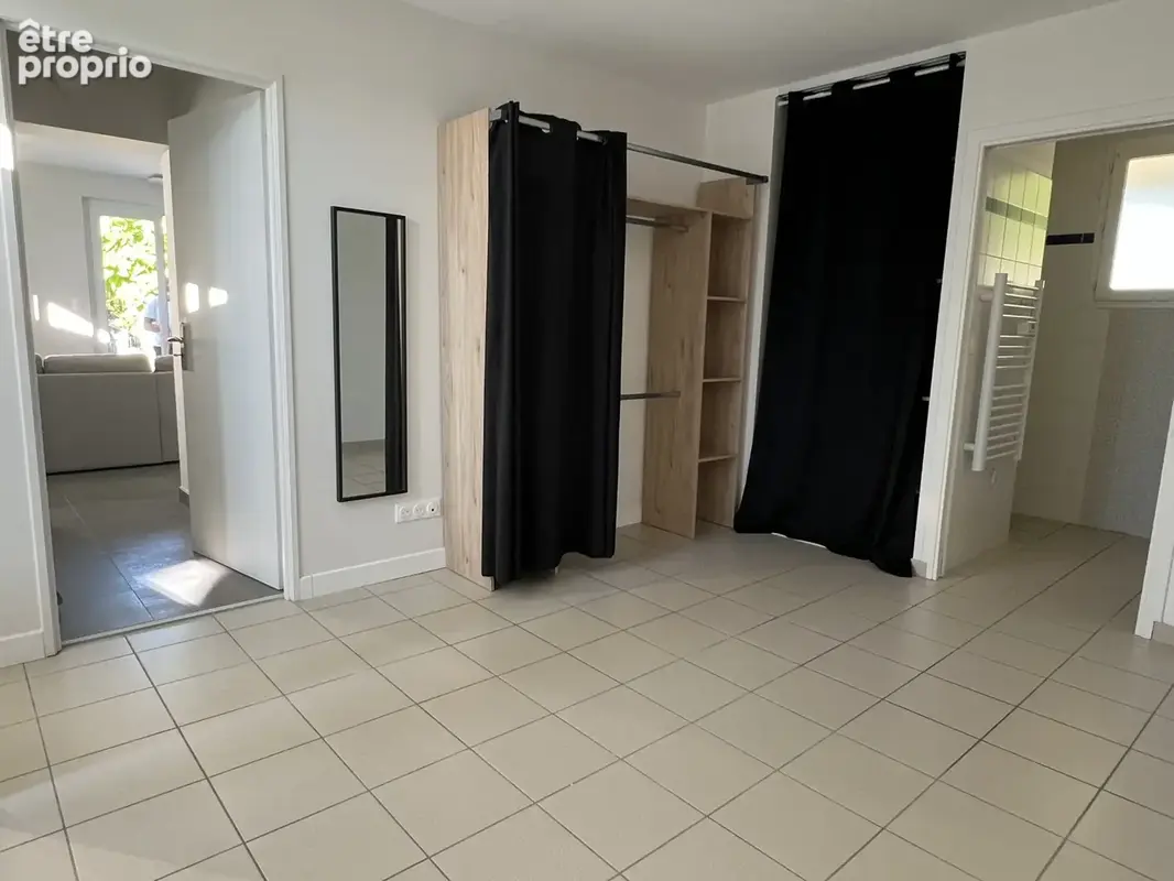 maison rénovée avec jardin privatif et terrasse - photo 6