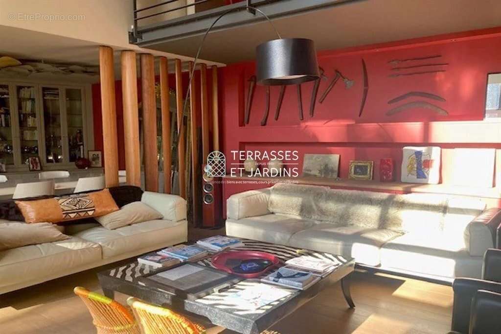 Appartement à PARIS-14E